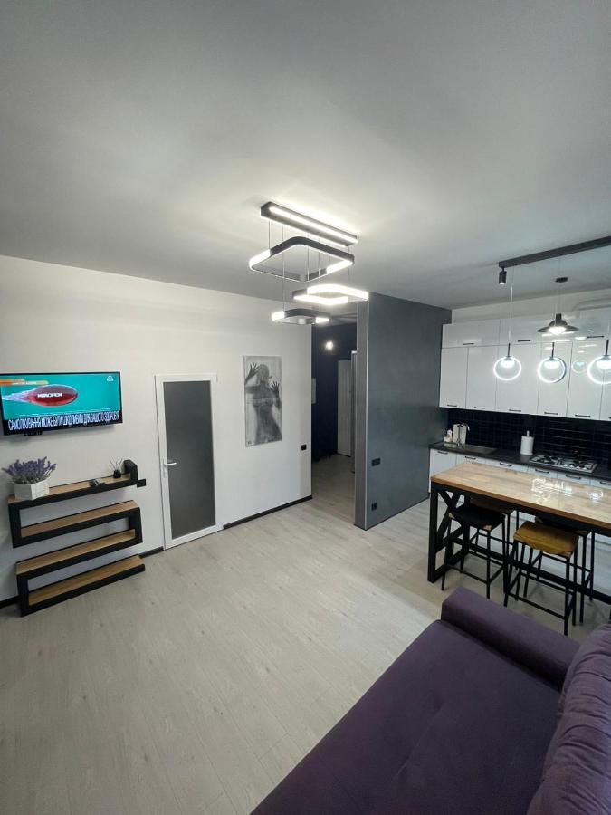 Vel Люкс Apartment Chernivtsi Exterior photo
