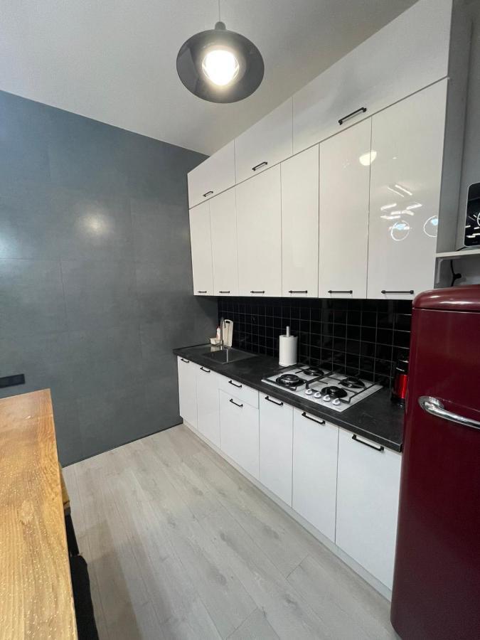 Vel Люкс Apartment Chernivtsi Exterior photo