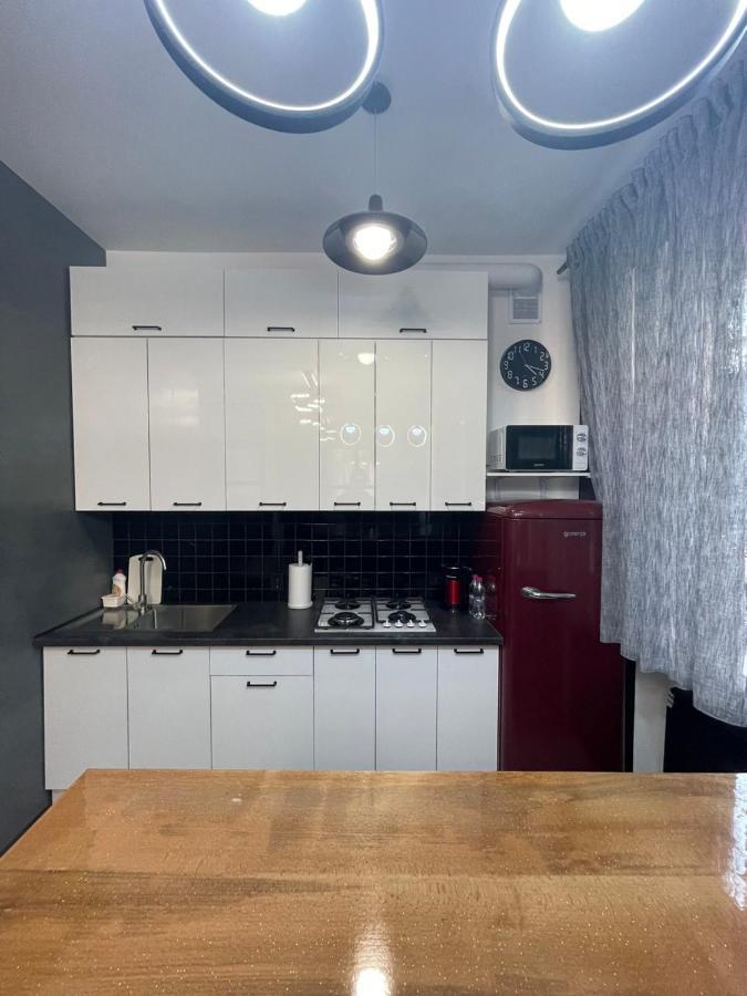 Vel Люкс Apartment Chernivtsi Exterior photo